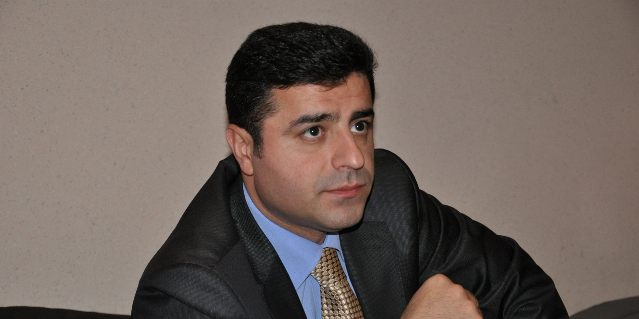 Cezaevindeki Demirtaş&#039;a bir şok daha!