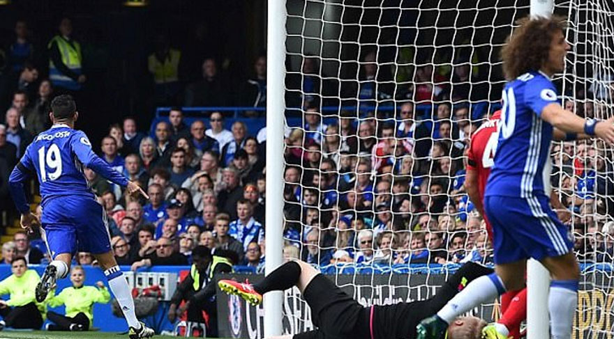 Chelsea son şampiyona fark attı