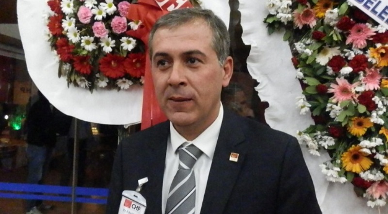 CHP FOÇA İLÇE BAŞKANLIĞI 14 MART TIP BAYRAMINI KUTLADI, TERÖRÜ LANETLEDİ