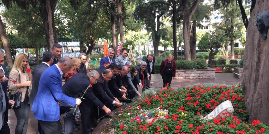 CHP İzmir'den 10 Kasım'da iki Ayrı Anma