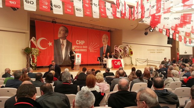 CHP Karşıyaka&#039;da bir acayip kongre