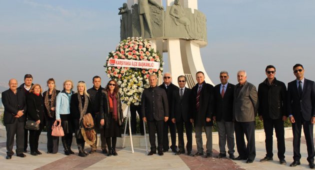 CHP KARŞIYAKA İLÇE BAŞKANI YILDIRIM VE YÖNETİM'İ MAZBATALARI'NI ALDI