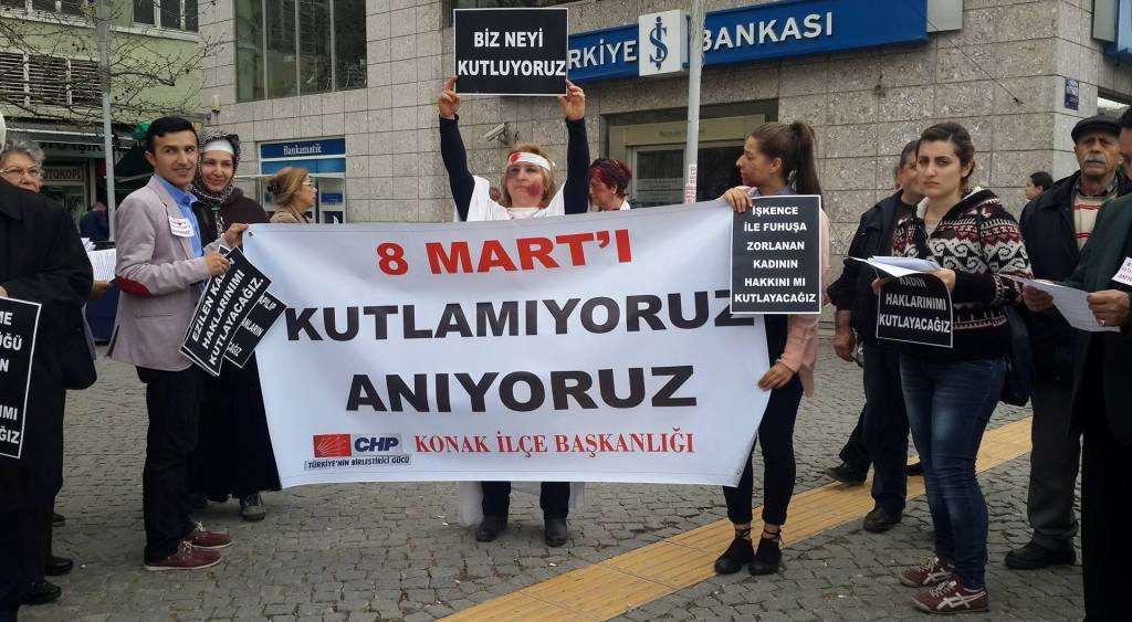 CHP Konak: ''Kadınlar Günü'nü kutlamıyoruz...''