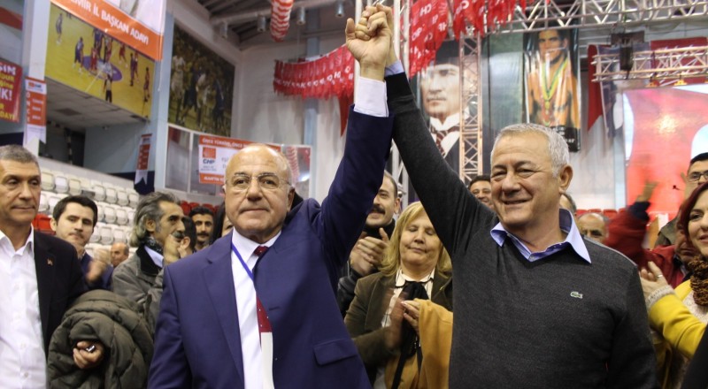 CHP KONGRESİNDE YANLIŞ OY KRİZİ