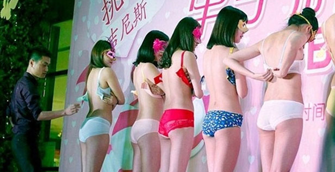 Çin'de Bir İlginç Yarışma...