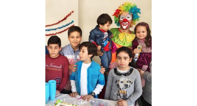 ÇOCUK OYUNCULARIN BÜYÜK YARIŞI