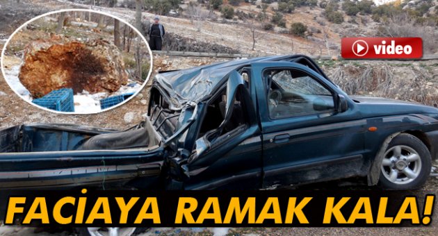 Dağdan kopan 3 tonluk kaya parçası önüne geleni ezdi geçti