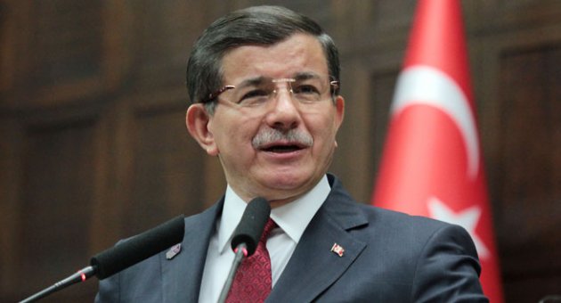 Davutoğlu'ndan şehit ailelerine başsağlığı