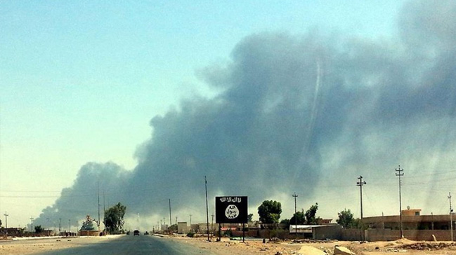 DEAŞ, 32 sivili idam etti