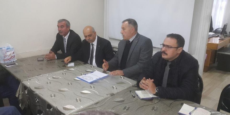 Demirci’de Muhtarlar Toplantısı