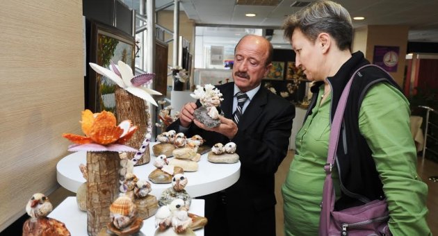 DENİZ KABUKLARINA CAN VERİYOR