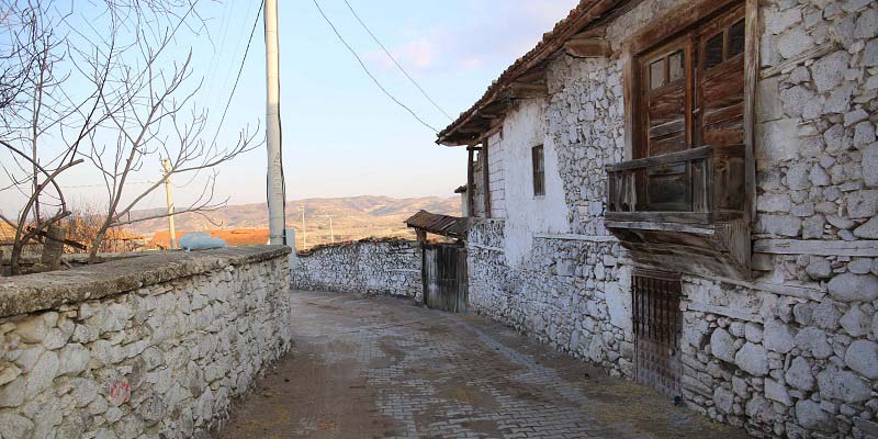 Dereköy, Modern Kimliğine Kavuşuyor