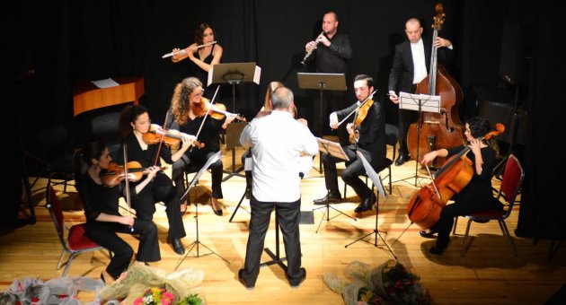 DESO’DAN BAROK GECESİ