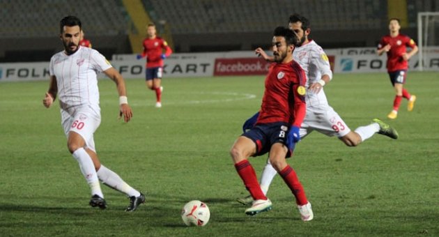 Devler genç futbolcuyu izledi
