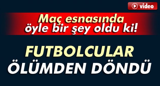 Dev reklam panosu maç esnasında sahaya devrildi