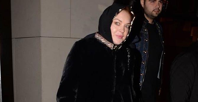 Dünyaca Ünlü Oyuncuya Başörtüsü Engeli