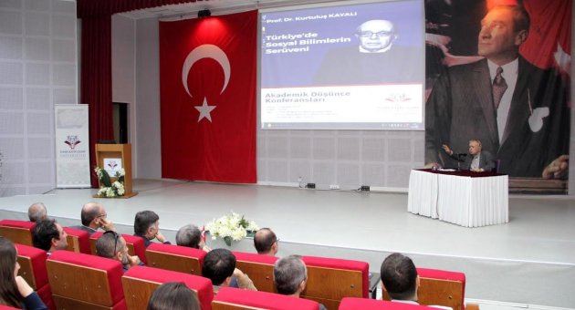 Edebiyattan sinemaya, sinemadan sosyolojiye Türkiye’de sosyal bilimler.