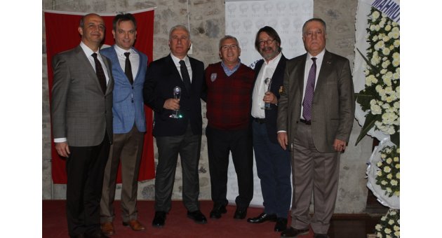 Ege'de Yılın Spor Ödülleri, sahiplerini buldu.