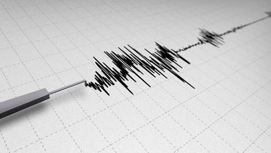 Ege Denizi'nde korkutan deprem