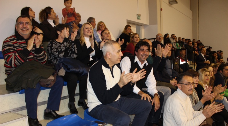 EKİZ YUMURTA FOÇA BASKETBOL MAÇLARINA BÜYÜK İLGİ