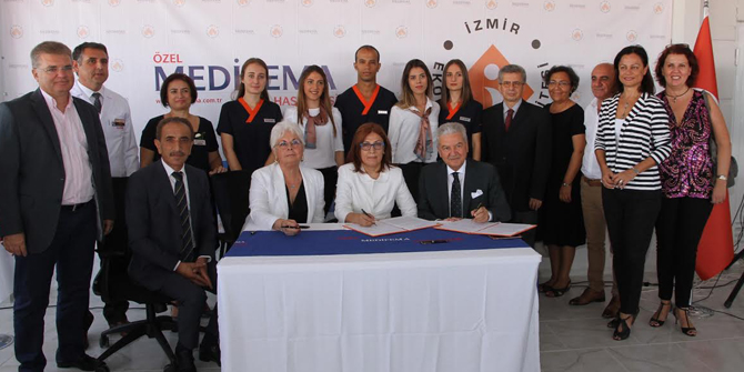 Ekonomi Üniversitesi Medifema Hastanesi ile Protokol İmzaladı