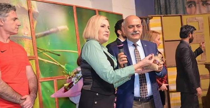 ‘El Deliye Biz Akıllıya Hasret’ Demirci’de