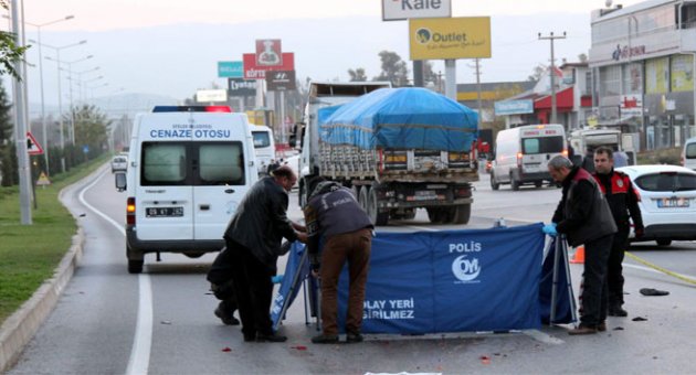 Elindeki yemeği evine ulaştıramadı