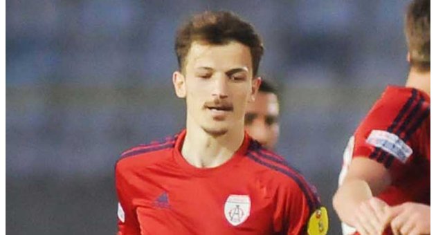 Emre Kaya formayı kaptı