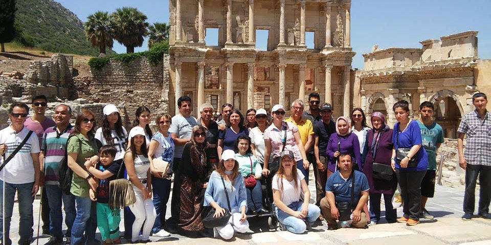 Engelliler ören yerlerini gezdi