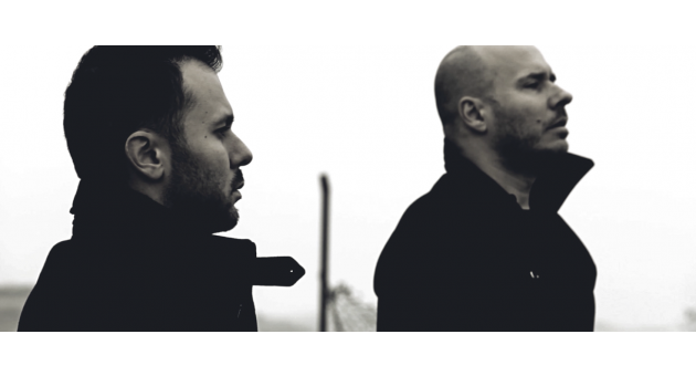 EREN ÇILGIN, İSYANINI 'MAVİ YALAN' ŞARKISIYLA ANLATIYOR...