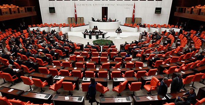 Erken Yaşta Evlilik Düzenlemesi Kabul Edildi