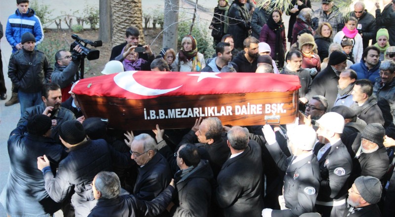 Eski Başbakan Yardımcısı İzmir'de toprağa verildi