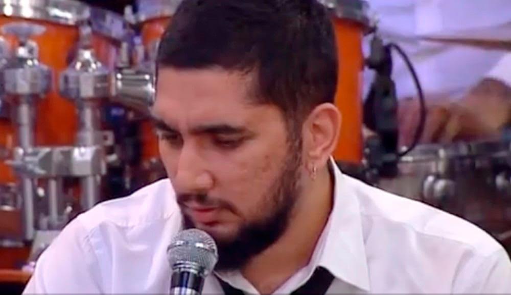 Esra Erol'da canlı yayında baba olacağını öğrendi...