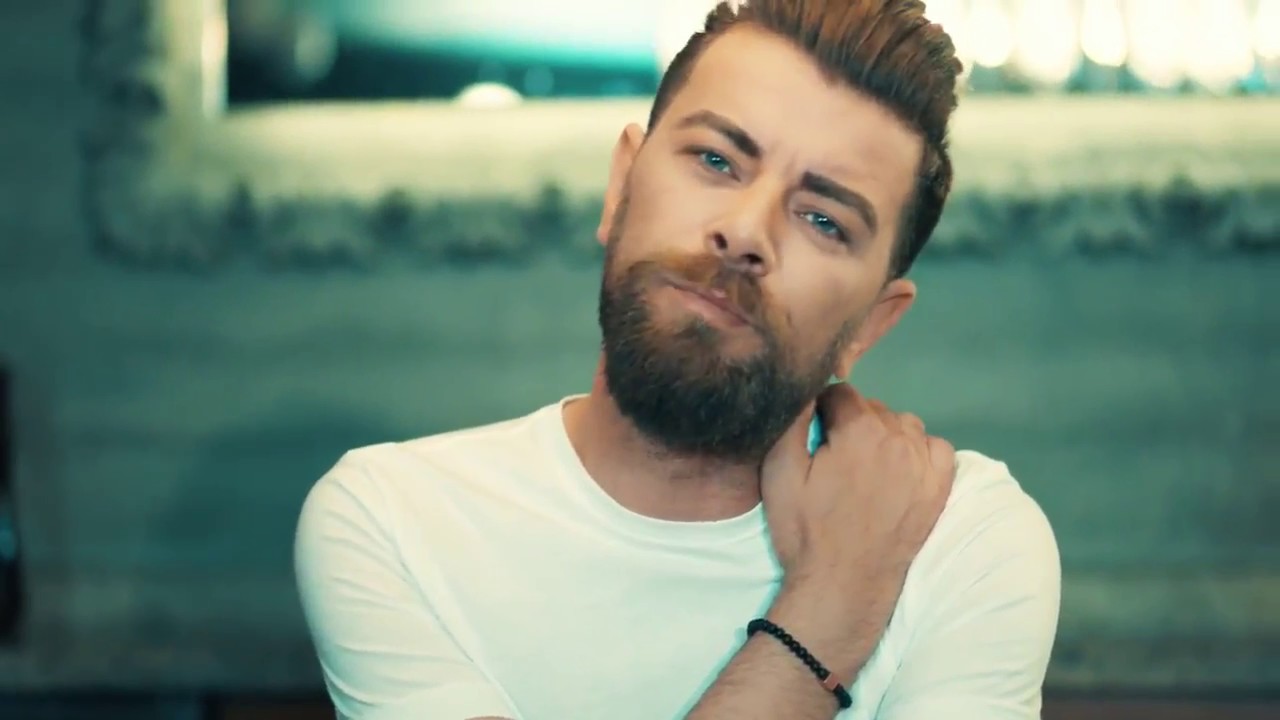 Esra Erol’dan Solistine Tam Destek…