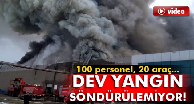 Et tesisindeki yangın söndürülmeye çalışılıyor