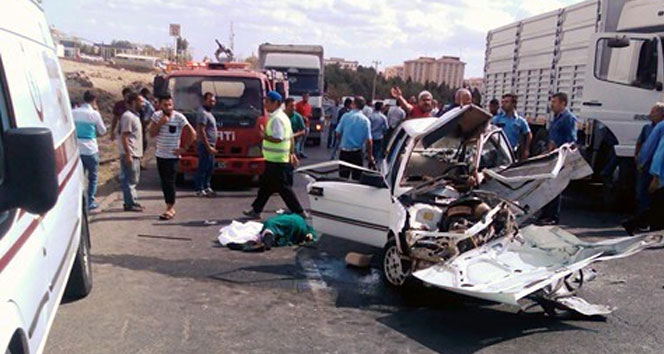 Feci trafik kazası: 2 Ölü, 5 Yaralı