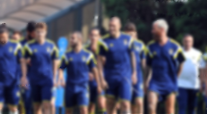 Fenerbahçe'de Ünlü Futbolcuyu Kadro Dışı Bırakan Kavga