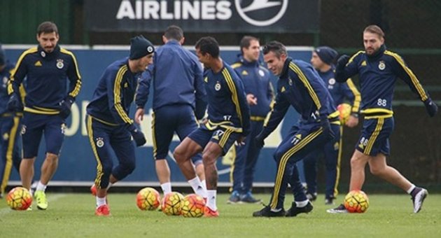 Fenerbahçe, Sivasspor&#039;a karşı