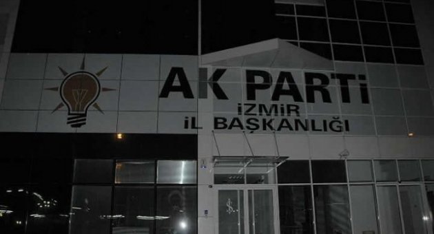 FLAŞ! AK Parti&#039;de başkan istifa etti; temayül yapıldı
