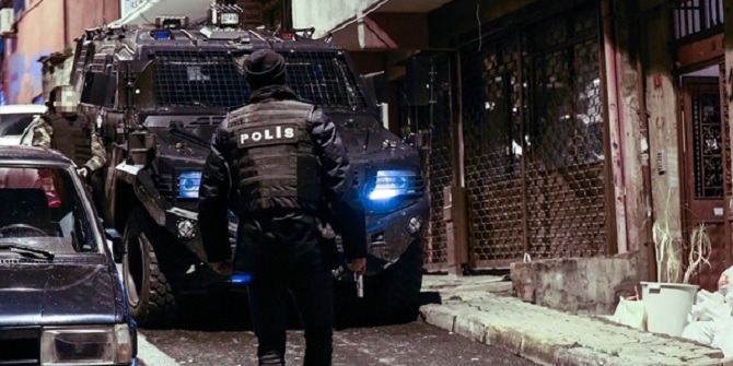 Flaş... İstanbul&#039;da PKK&#039;ya şafak operasyonu...