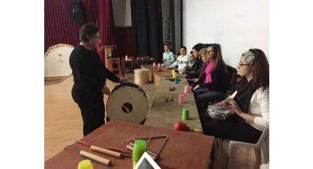 Foça Belediyesi’nde annemle, babamla yürek yüreğe ritimdeyiz.