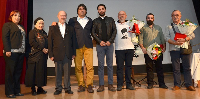 Foça'da şiirli ve türkülü gece