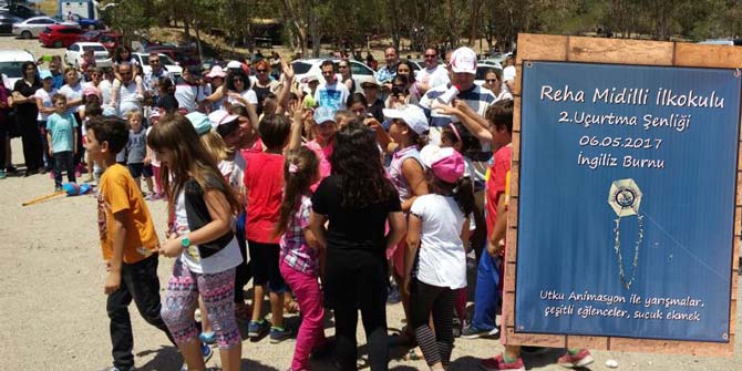 Foça'da uçurtma şenliği