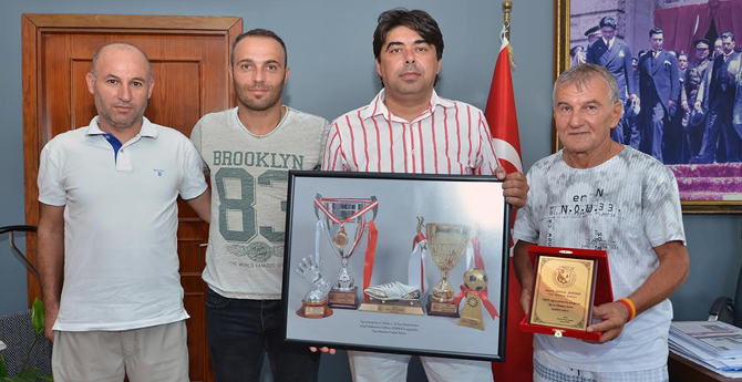 Foça Masterlerı İlk Maçlarında Gol Yağdırdı