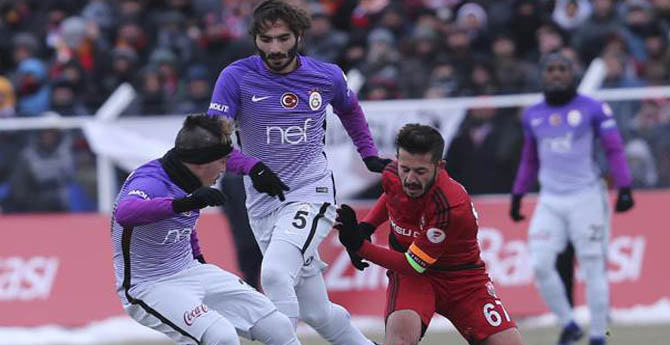 Galatasaray'ı Hamit Yaktı!