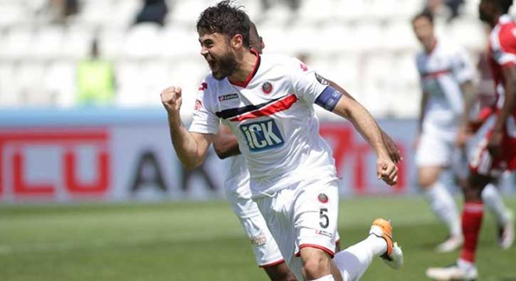 Galatasaray transferi bitirdi