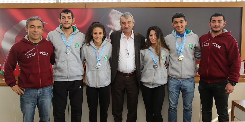 Gaziemir’in altın atletleri