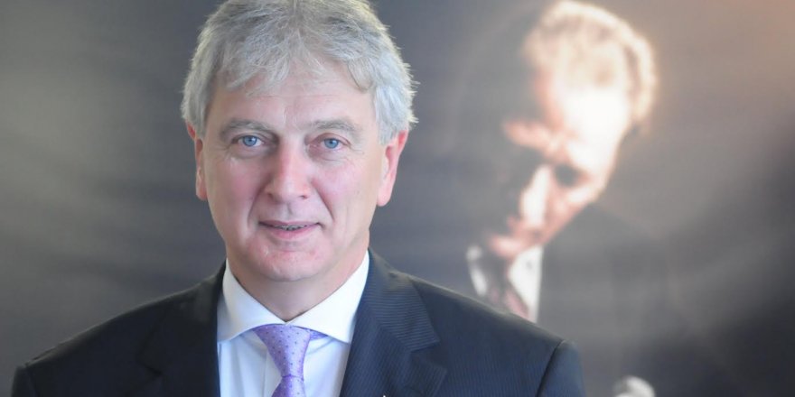 Geleceğimizi karartmayalım!