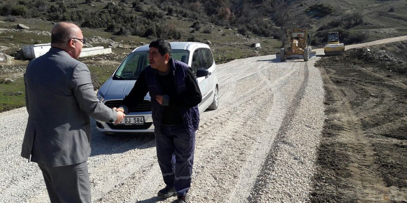 Gelenbe ile Hacet Mahalleleri’nde Asfalt Hazırlığı