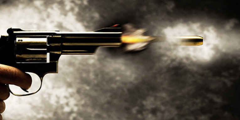 Genç kız, karşılıksız aşk kurbanı oldu